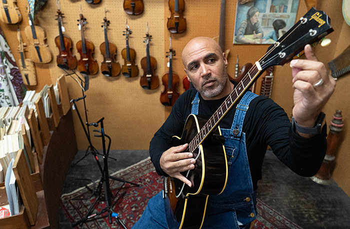 aa.Peter-Harper-2.WEB